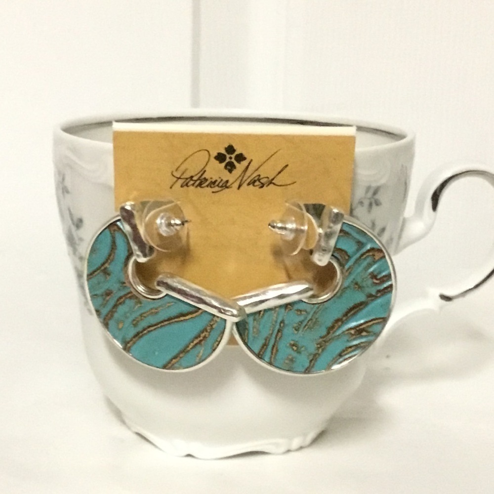 Nwt Patricia Nash Silver Ox Earrings 23$